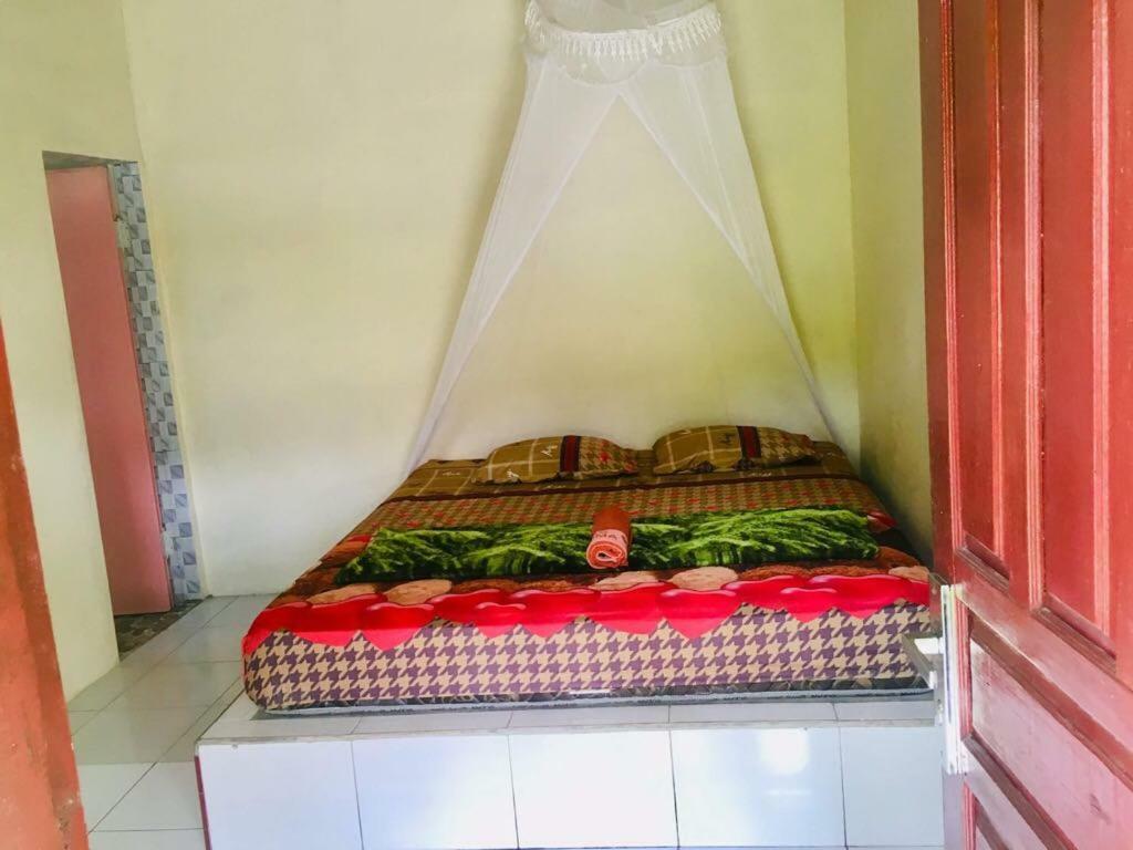 Sahnan Guest House Bukit Lawang Eksteriør billede
